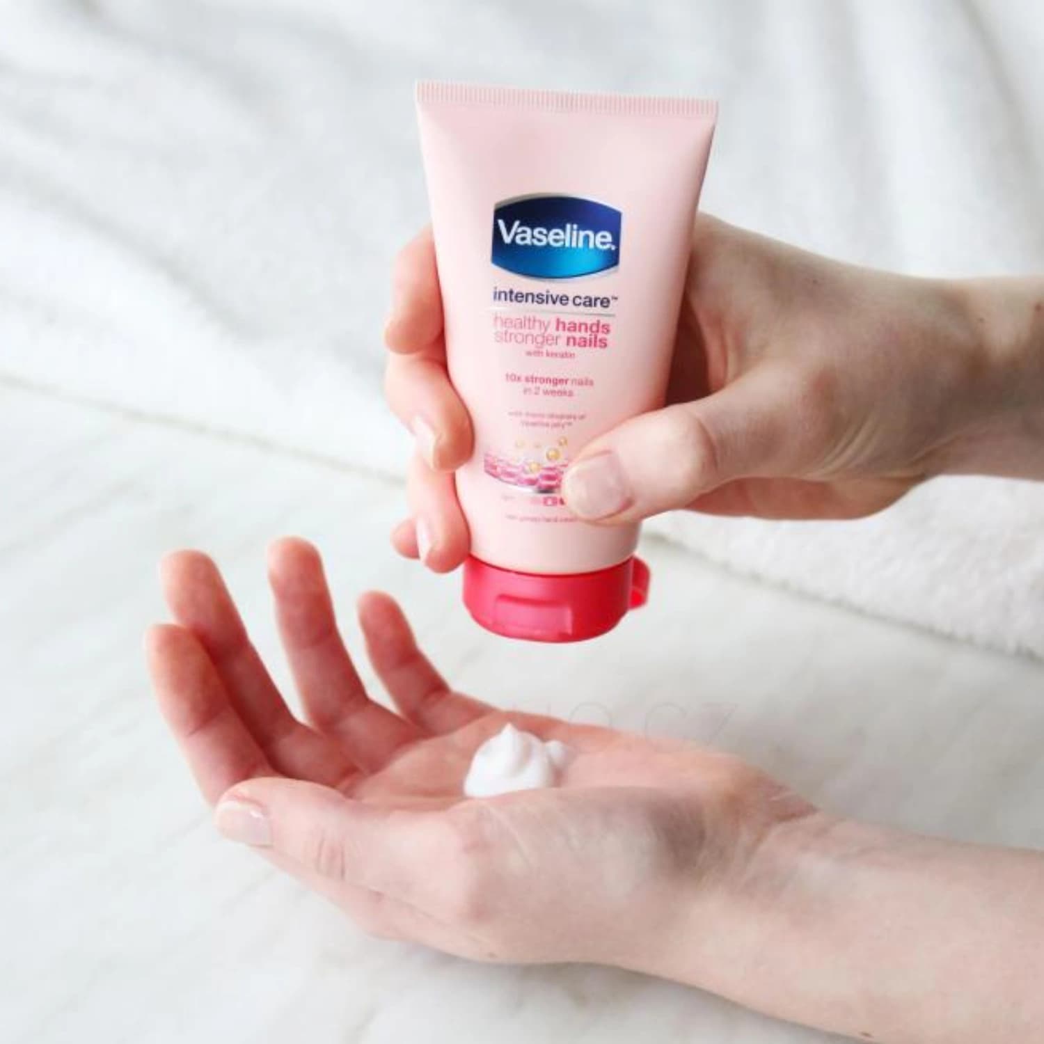 Vaseline Intensive Care Healthy Hands Stronger Nails 75ml
